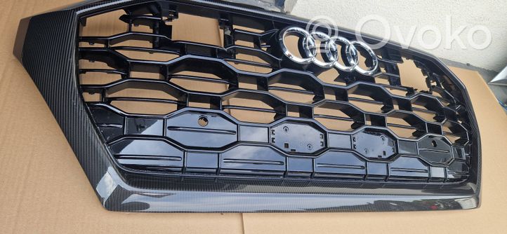 Audi RS Q8 Grille calandre supérieure de pare-chocs avant 4M8853651