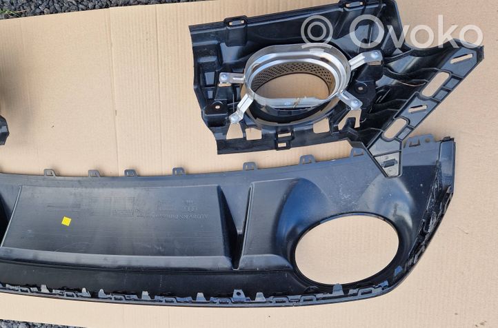 Audi RS3 8Y Rivestimento della parte inferiore del paraurti posteriore 8Y0807521