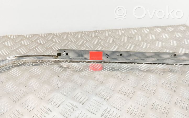 Mercedes-Benz SL R107 Tappo cornice del serbatoio 1076980701