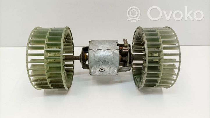 Mercedes-Benz SL R129 Mazā radiatora ventilators 0130111190