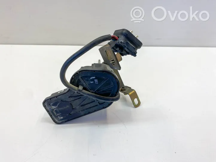 Mercedes-Benz SL R129 Ramię wycieraczki lampy przedniej / Komplet A1298200442