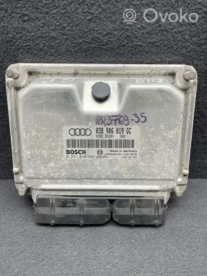 Audi A6 S6 C5 4B Moottorin ohjainlaite/moduuli 038906019GC