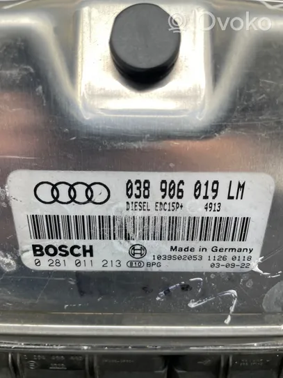 Audi A4 S4 B6 8E 8H Moottorin ohjainlaite/moduuli 038906019LM