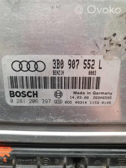 Audi A6 S6 C5 4B Moottorin ohjainlaite/moduuli 3B0907552L