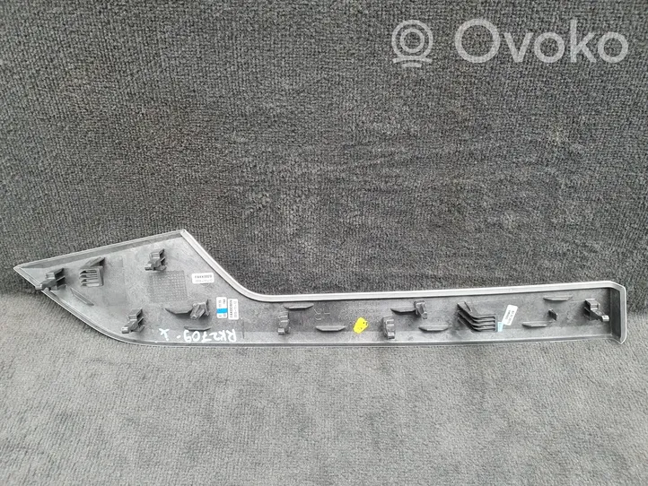 Audi A4 S4 B9 Takaoven verhoilu (käytetyt) 8W0867420