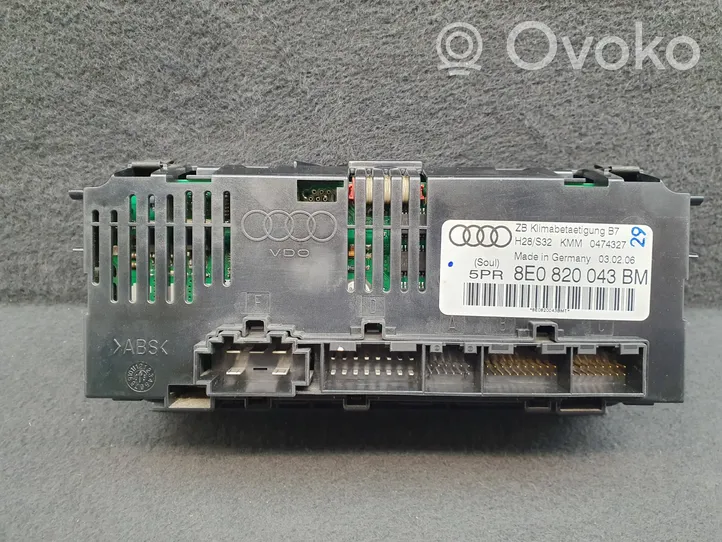 Audi A4 S4 B7 8E 8H Climate control unit 8E0820043BM