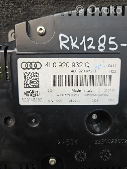 Audi Q7 4L Speedometer (instrument cluster) 4L0920932Q