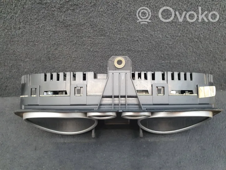 Audi A2 Tachimetro (quadro strumenti) 110080192