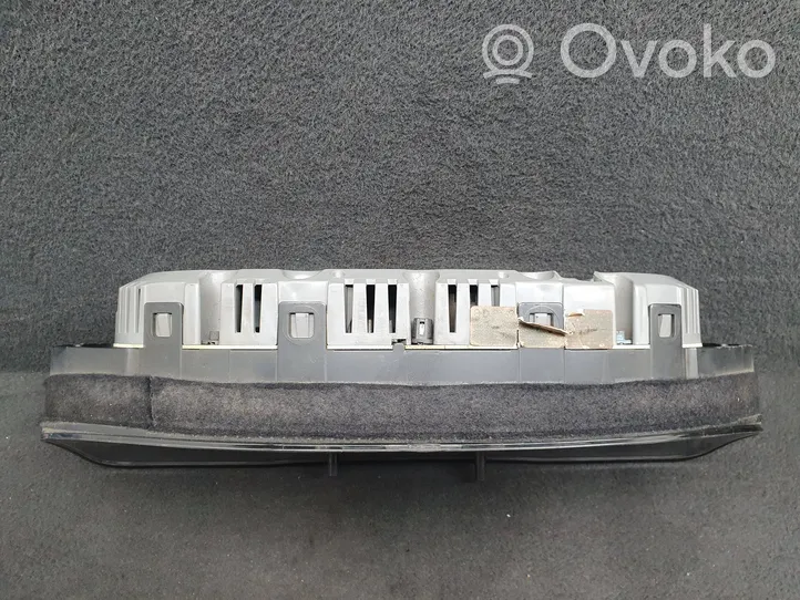 Audi A4 S4 B5 8D Tachimetro (quadro strumenti) 8D0919033A