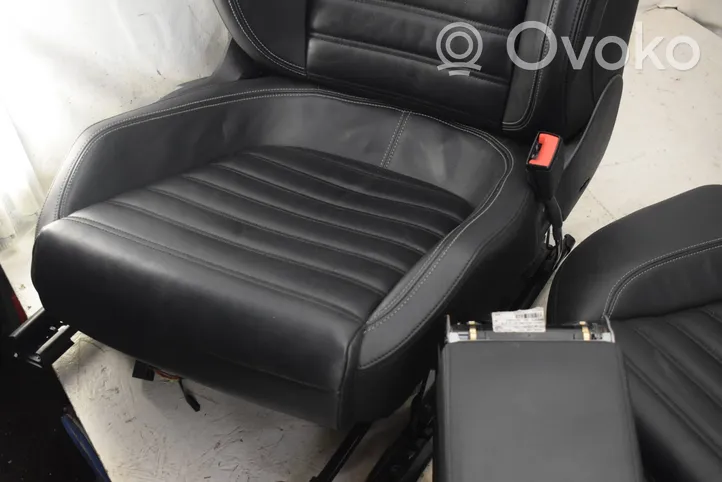 Volkswagen PASSAT CC Juego interior 