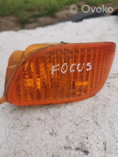 Ford Focus Indicatore di direzione anteriore 