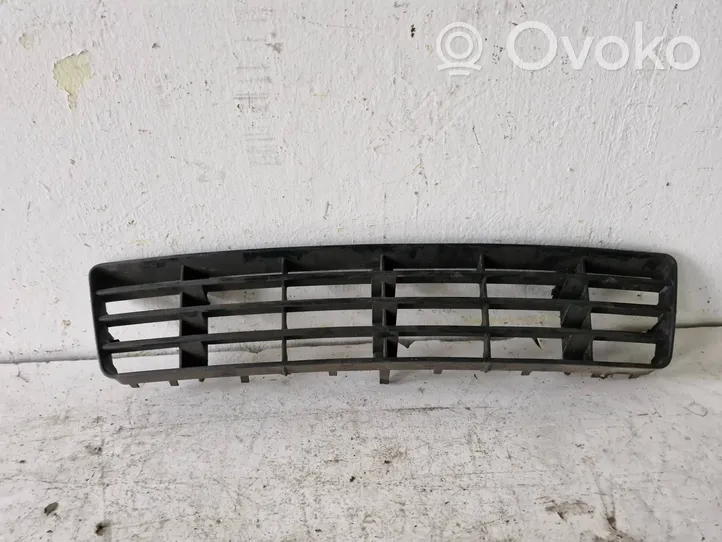 Audi A6 S6 C5 4B Grille inférieure de pare-chocs avant 4B0807683D