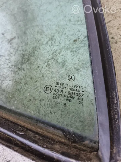 Mercedes-Benz A W168 Mažasis "A" priekinių durų stiklas (keturdurio) 43R001057
