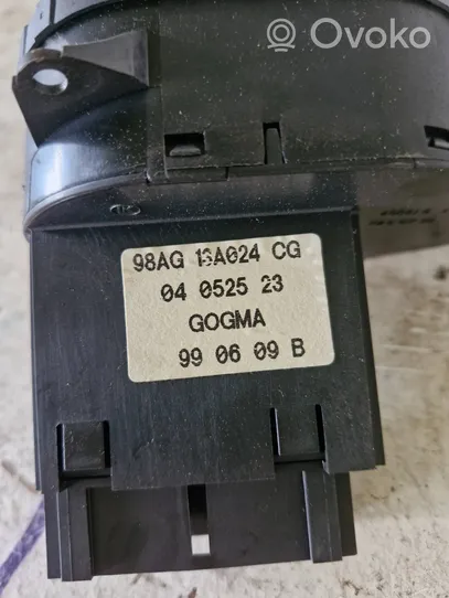 Ford Focus Interrupteur d’éclairage 98AG13A024CG