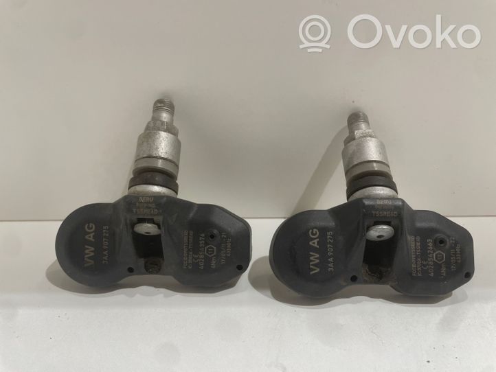 Volkswagen PASSAT B7 Tire pressure sensor 3AA907275