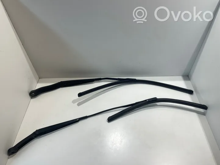 Audi Q7 4M Front wiper blade arm 4M1955408