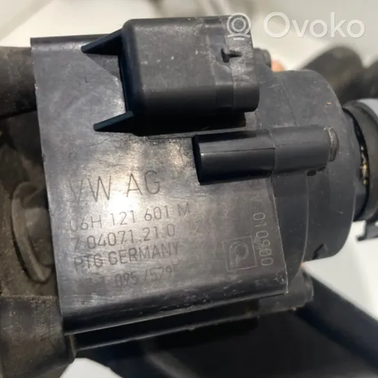 Audi Q7 4M Electric auxiliary coolant/water pump 06H121601M