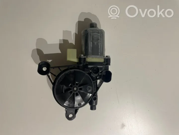 Audi A5 Moteur de lève-vitre de porte avant 8W0959801