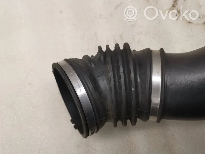 Audi A8 S8 D2 4D Tube d'admission d'air 07T129627A