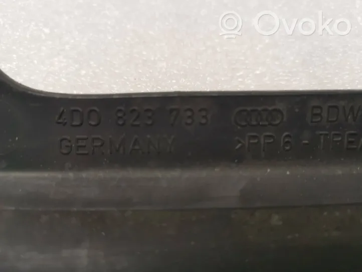 Audi A8 S8 D2 4D Maniglia di rilascio del vano motore (cofano) 4D0823733