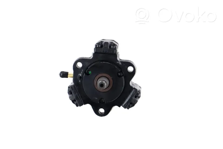 BMW 7 E38 Fuel injection high pressure pump 0445010009