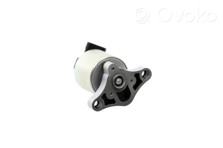 Opel Corsa C EGR-venttiili/lauhdutin 17098055