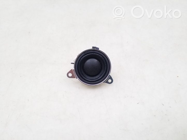 Toyota RAV 4 (XA50) Haut-parleur de porte avant 8615042040