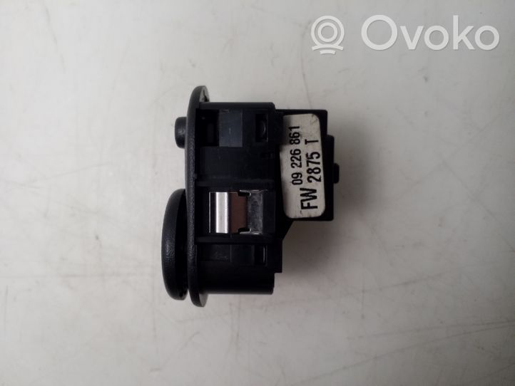 Opel Vectra B Przycisk regulacji lusterek bocznych 09226861
