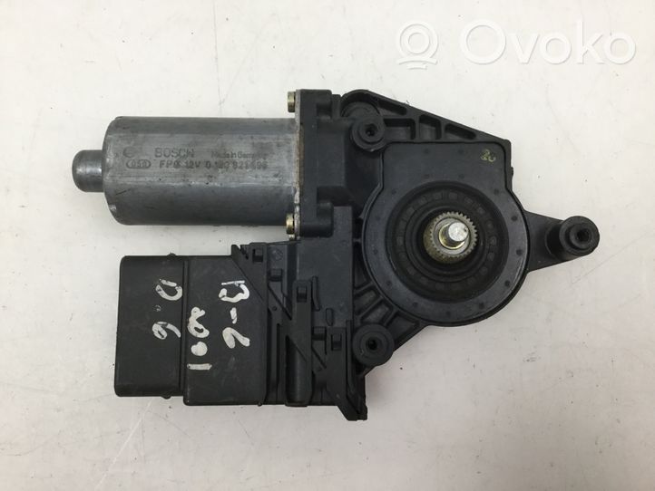 Volkswagen PASSAT B5 Mechanizm podnoszenia szyby tylnej bez silnika 0130821696