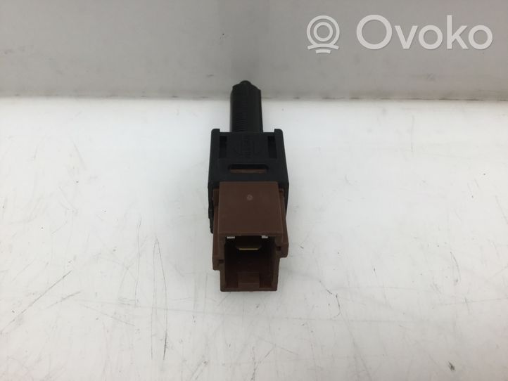 Nissan Juke I F15 Brake pedal sensor switch 