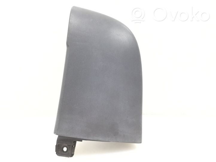 Opel Vivaro Moulure feu arrière 8200011485