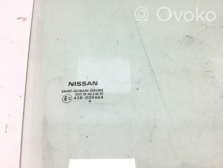 Nissan Note (E11) Front door window glass four-door 