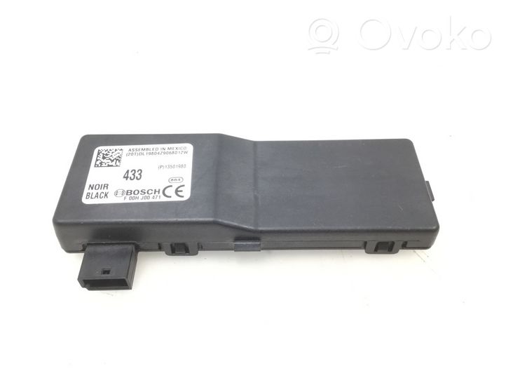 Opel Insignia A Door central lock control unit/module 13501980