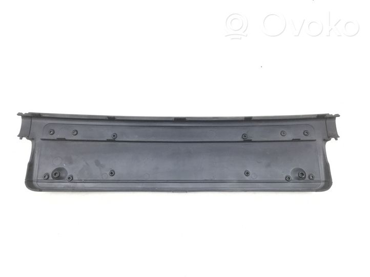 BMW 3 E46 Cornice porta targa 8195288