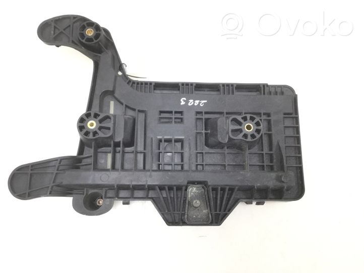 Volkswagen Golf V Staffa di montaggio della batteria 1K0915333C