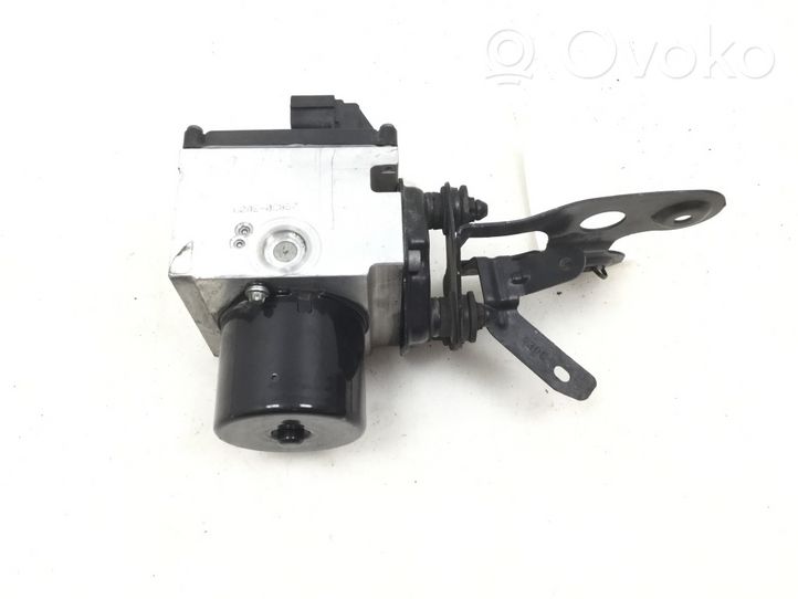 Volkswagen PASSAT B6 ABS Pump 3C0614095