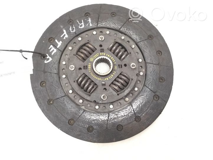 Volkswagen Crafter Clutch pressure plate 076141032E