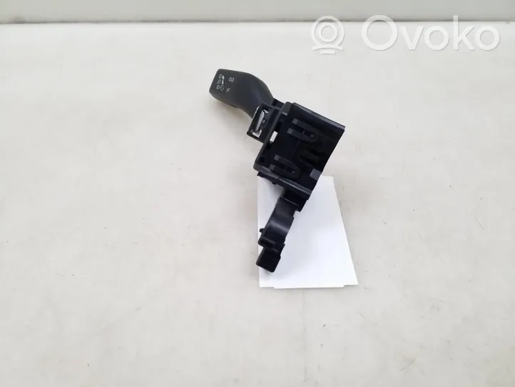 Volkswagen Tiguan Indicator stalk 1K0953513E