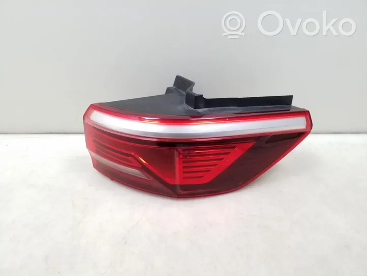 Volkswagen Transporter - Caravelle T6 Rear/tail lights 7T0945096B