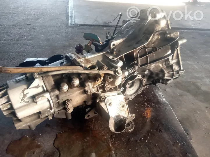 Volkswagen PASSAT Manual 5 speed gearbox 8150070803