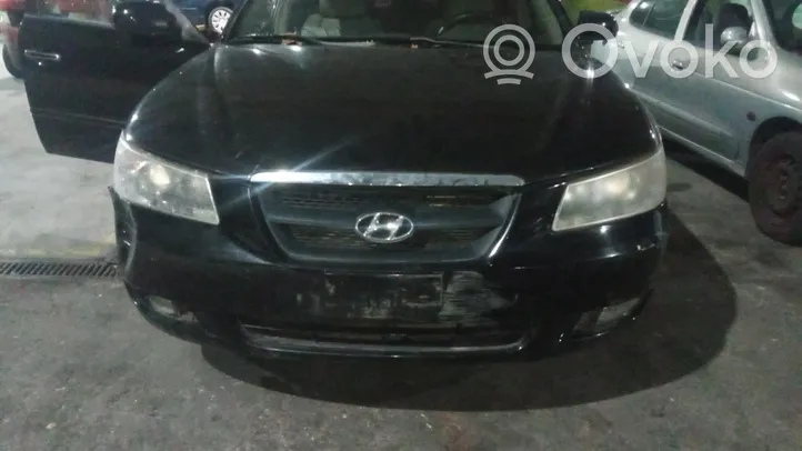 Hyundai Elantra Lampa przednia 