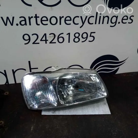 Hyundai Accent Phare frontale 9212025533