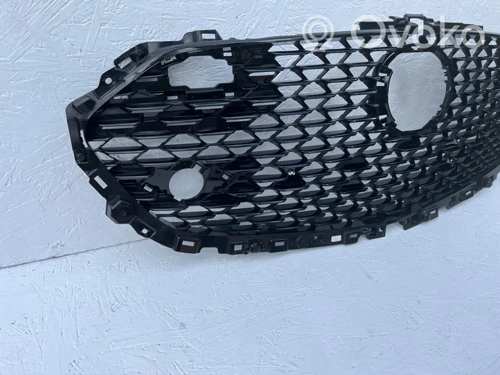 Mazda 3 III Grille calandre supérieure de pare-chocs avant K3006