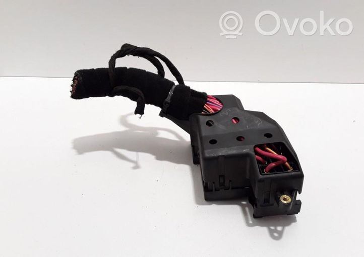 Porsche Cayenne (9PA) Fuse module 7L0941828