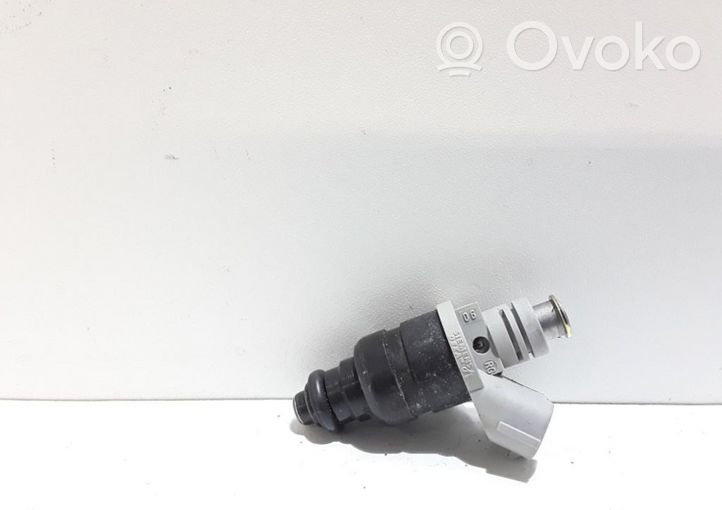 Mitsubishi Colt CZ3 Inyector de combustible MR988977