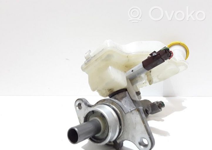 Citroen C3 Główny cylinder hamulca 320670937