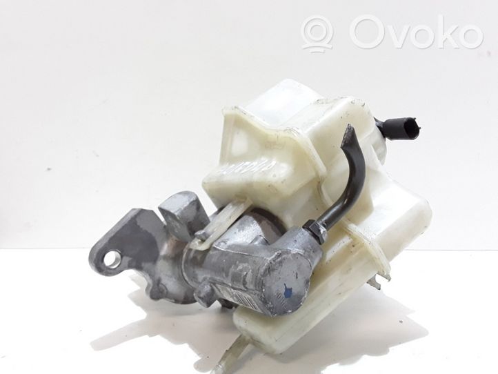 BMW X5 E53 Master brake cylinder 320669062