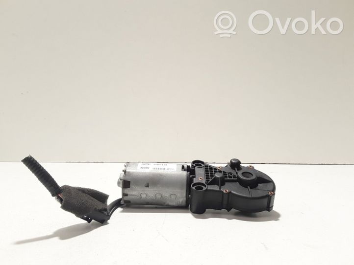 KIA Opirus Front door window regulator motor 41657310