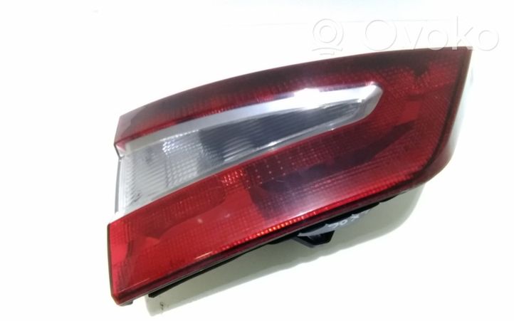 Ford Galaxy Lampy tylnej klapy bagażnika 