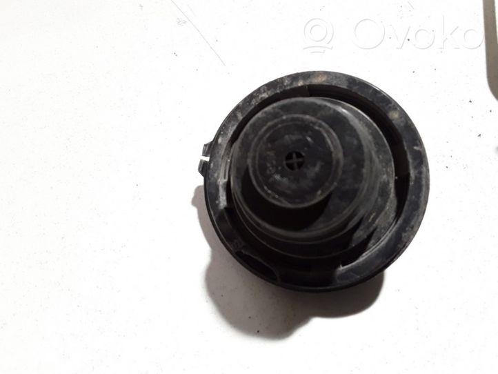 Jeep Grand Cherokee (WK) Tuyau de remplissage de réservoir de carburant 52090315AG